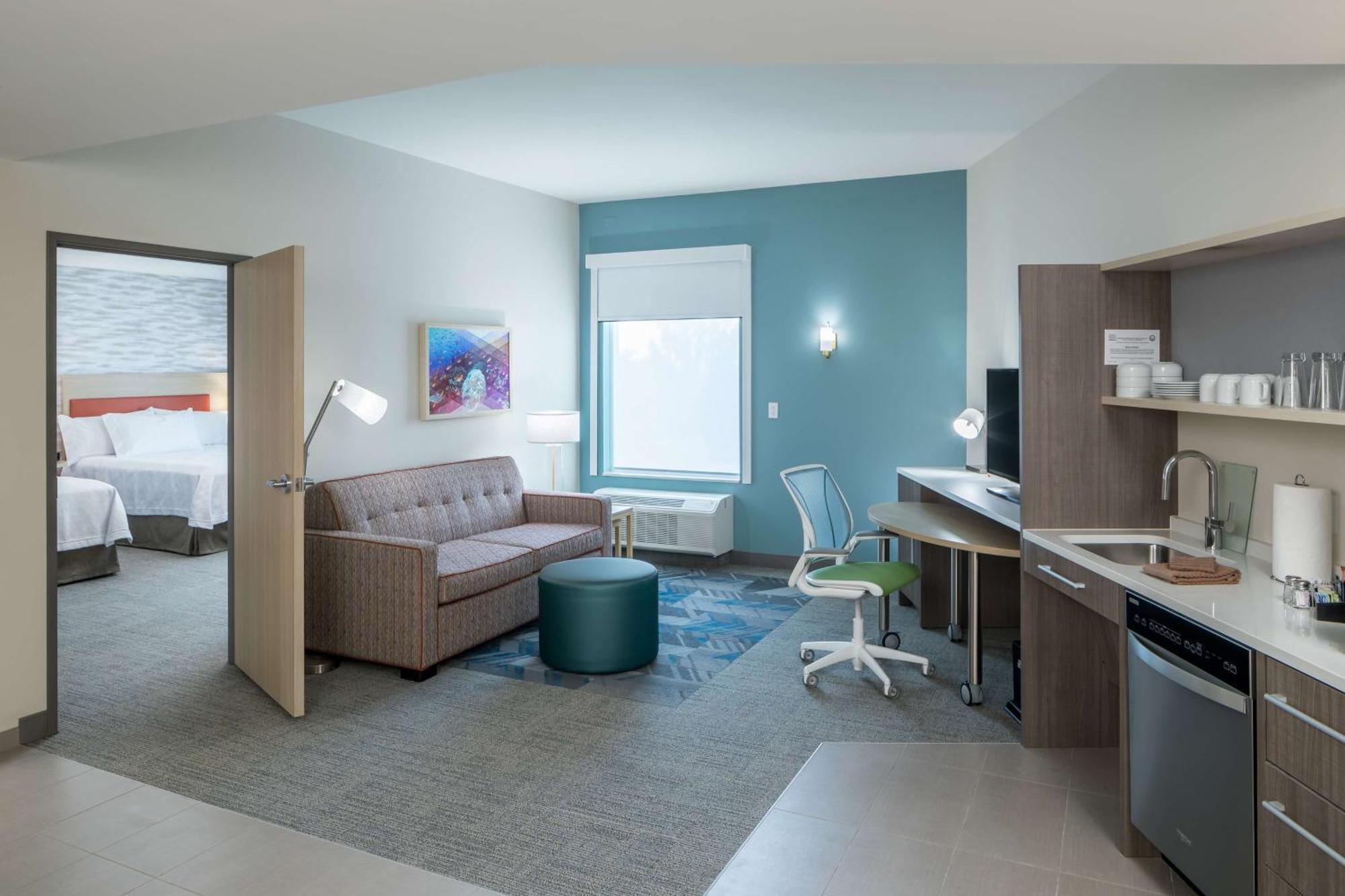 Home2 By Hilton Cruise Port Hotel Cape Canaveral