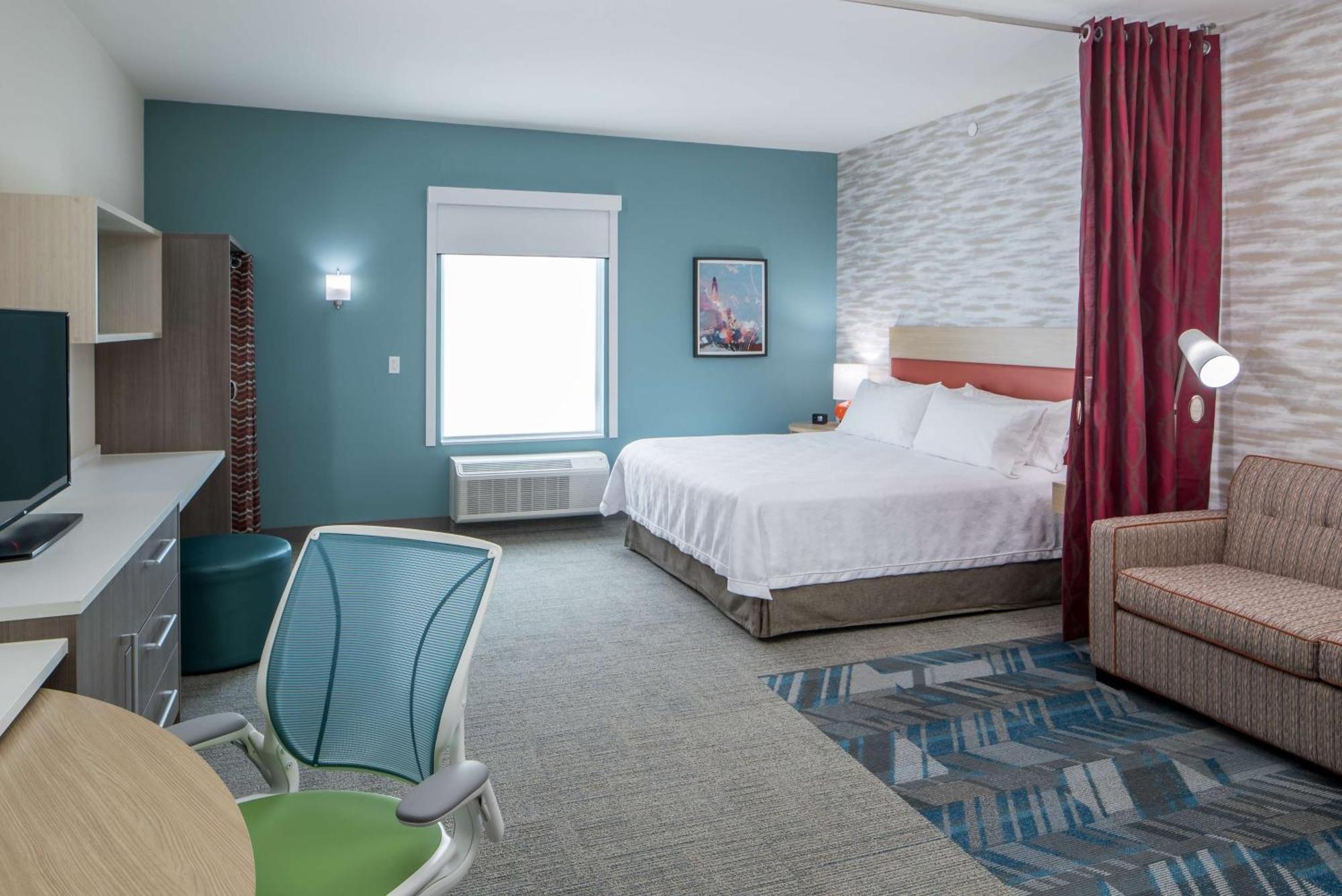 Home2 By Hilton Cruise Port Hotel