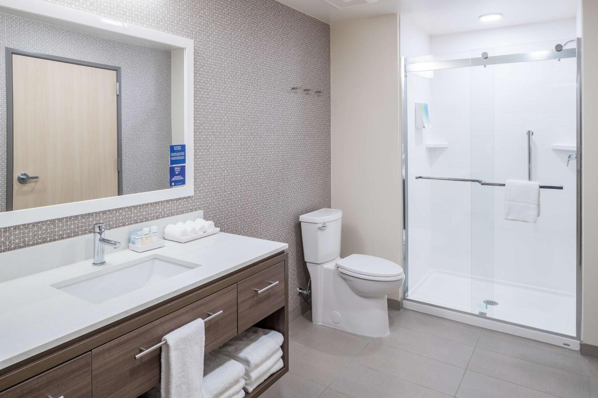 Home2 By Hilton Cruise Port Hotel Cape Canaveral